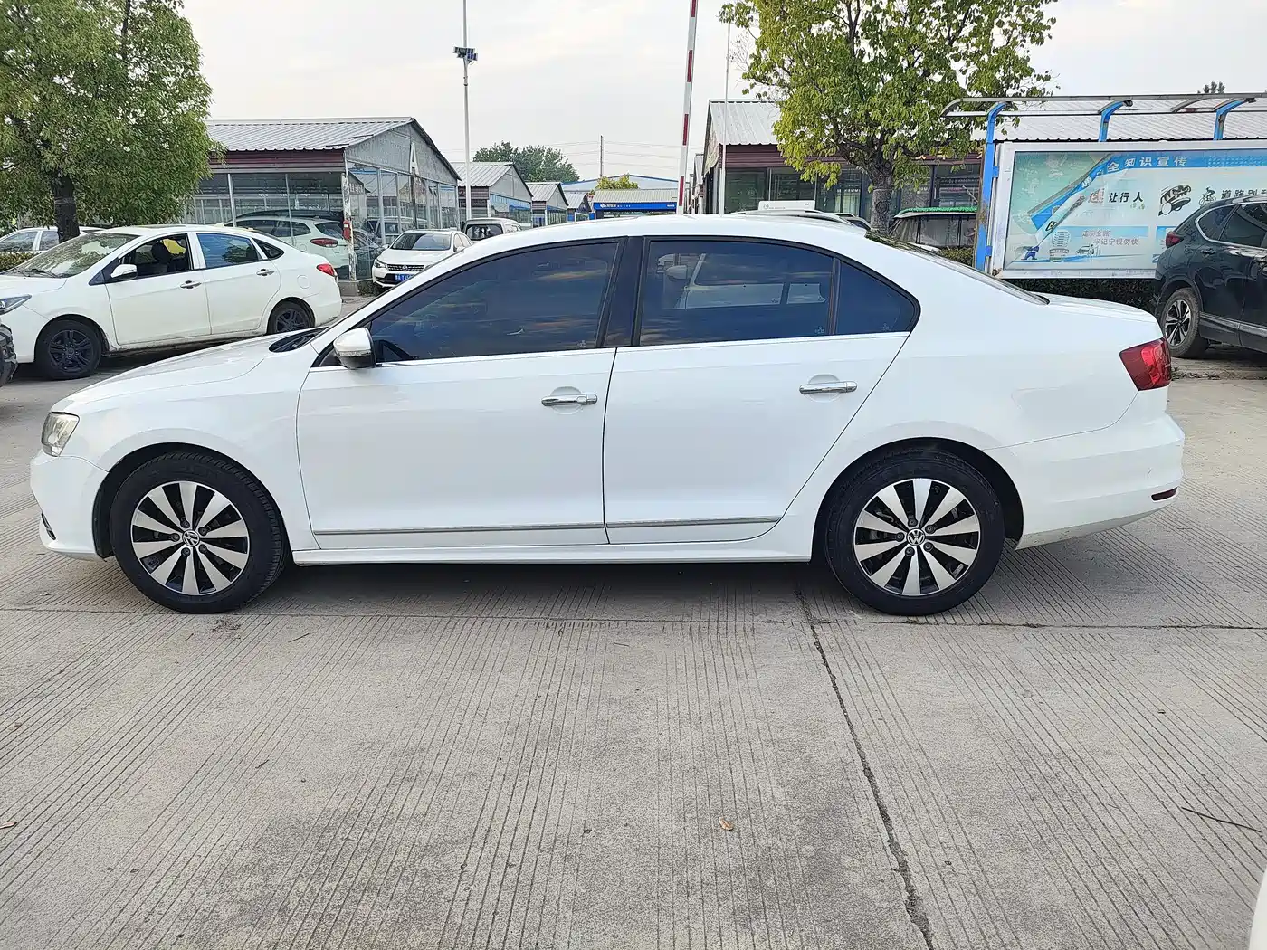 Volkswagen Sagitar 2018 1.6L Automatic Comfort