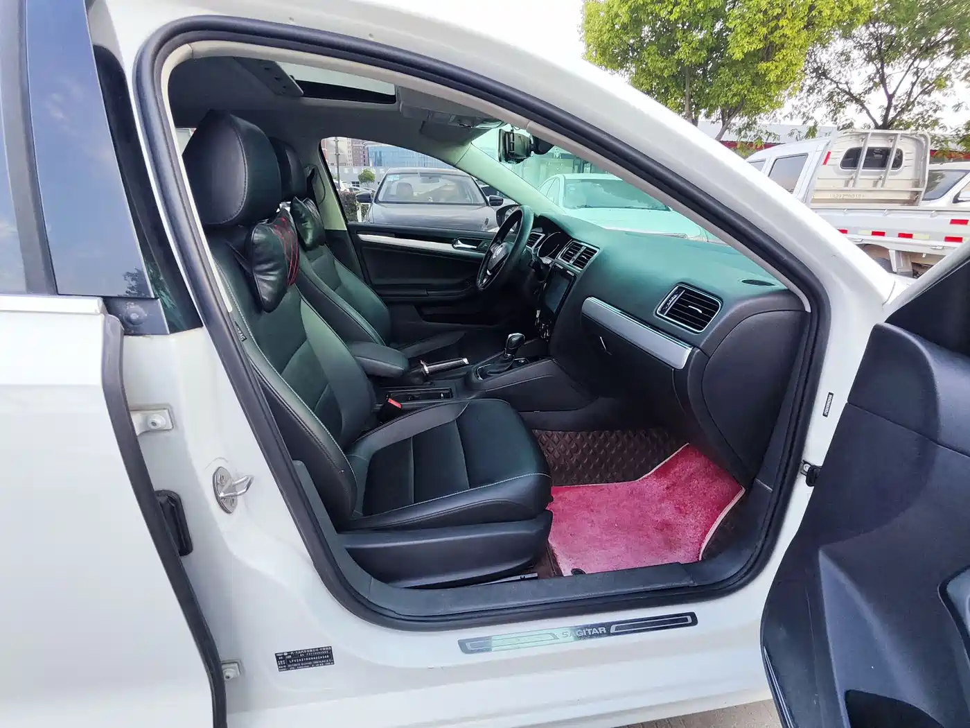 Volkswagen Sagitar 2018 1.6L Automatic Comfort