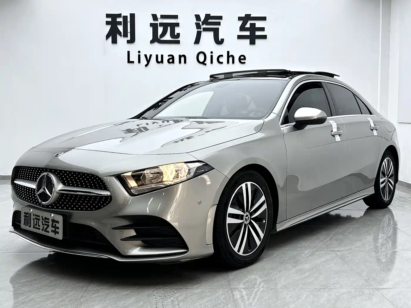 Mercedes-Benz Mercedes-Benz A-Class 2019 A 180 L Sport Sedan