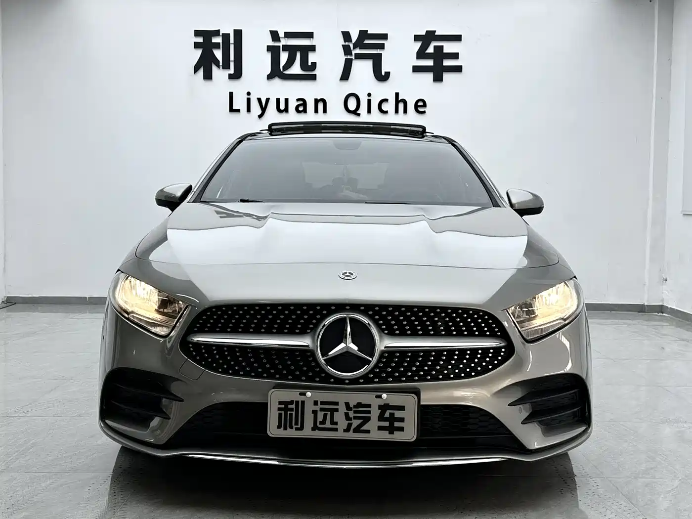 Mercedes-Benz Mercedes-Benz A-Class 2019 A 180 L Sport Sedan