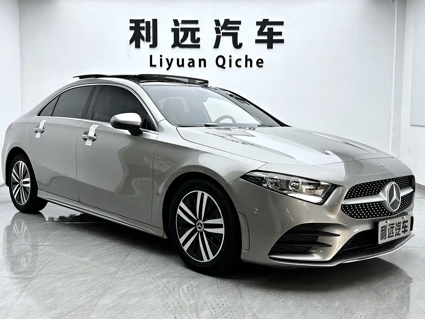 Mercedes-Benz Mercedes-Benz A-Class 2019 A 180 L Sport Sedan