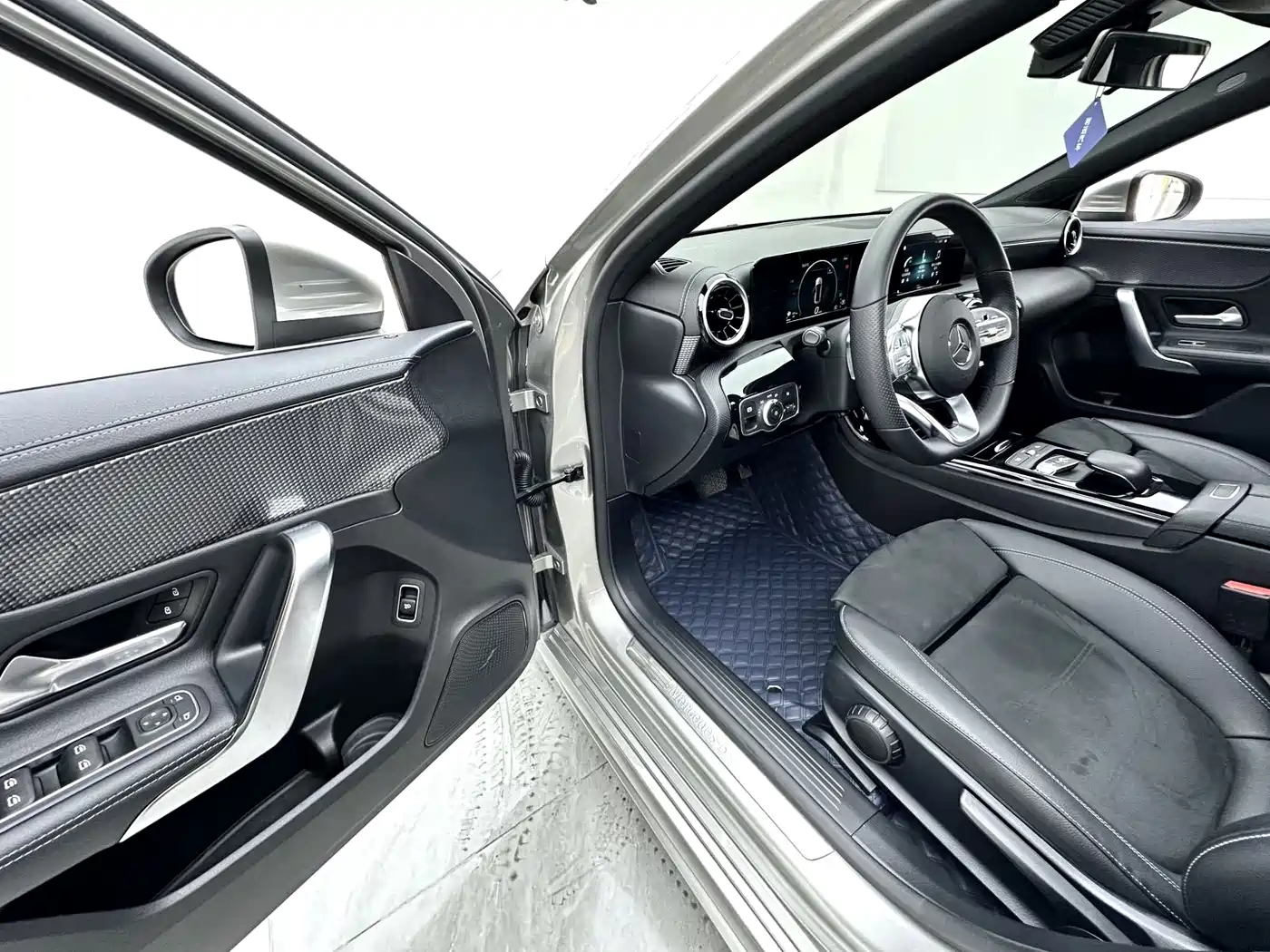 Mercedes-Benz Mercedes-Benz A-Class 2019 A 180 L Sport Sedan