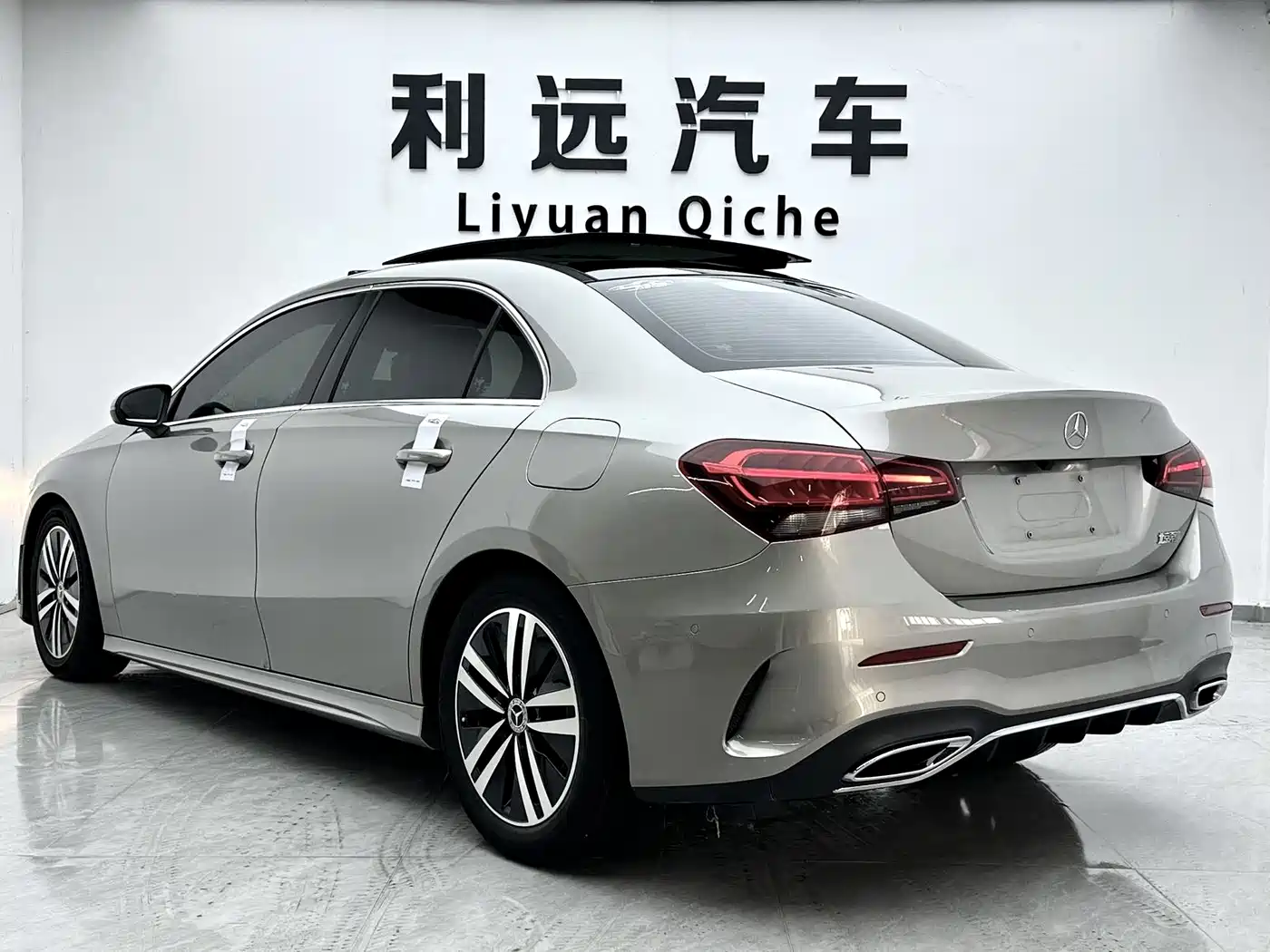 Mercedes-Benz Mercedes-Benz A-Class 2019 A 180 L Sport Sedan
