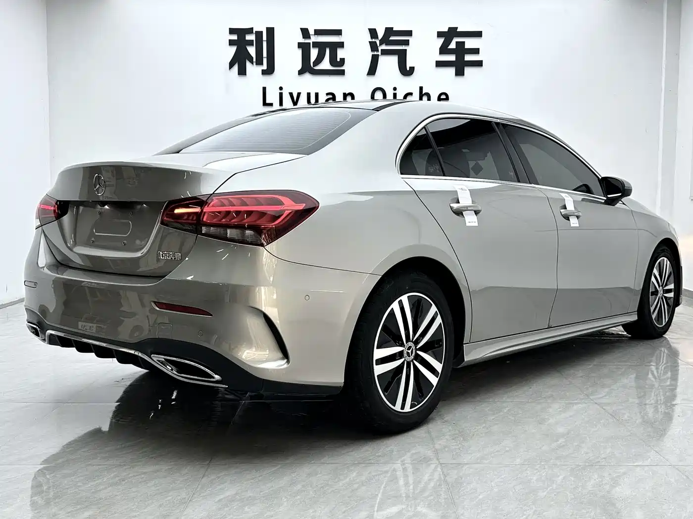 Mercedes-Benz Mercedes-Benz A-Class 2019 A 180 L Sport Sedan