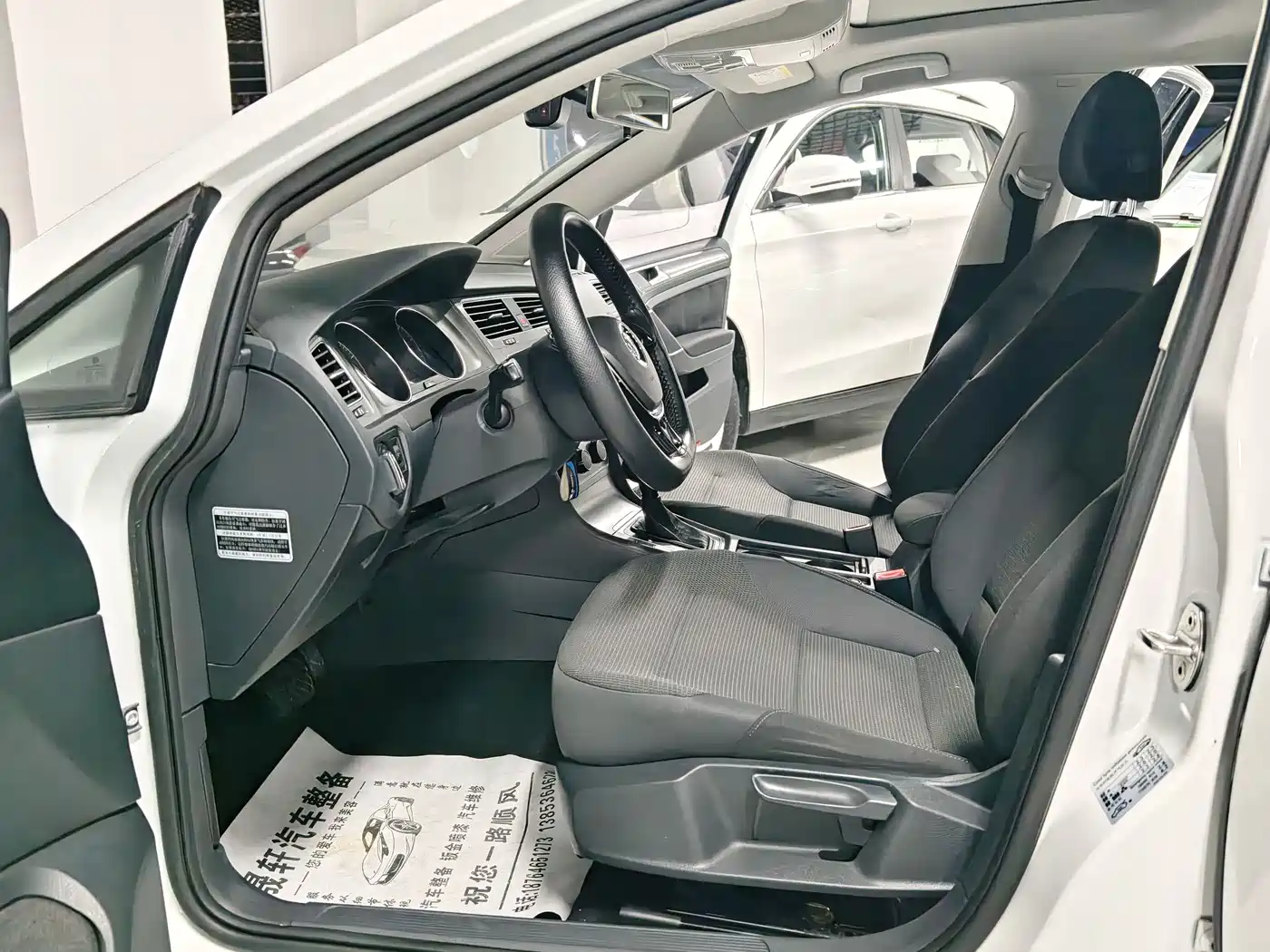 Volkswagen Golf 2016 1.6L Automatic Comfort