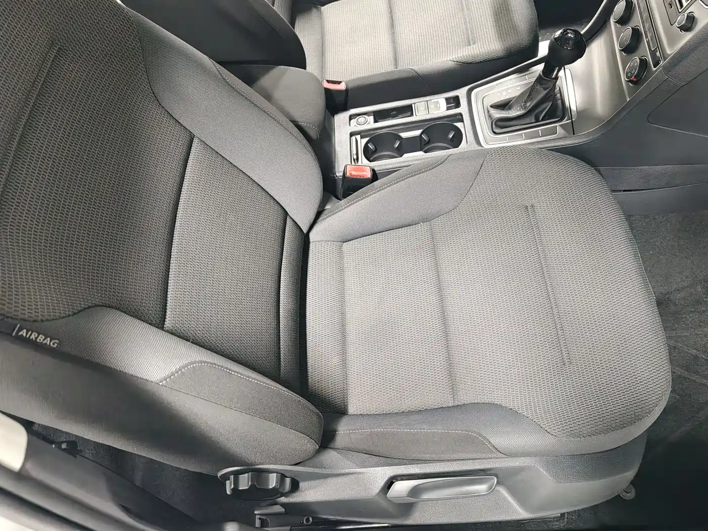 Volkswagen Golf 2016 1.6L Automatic Comfort