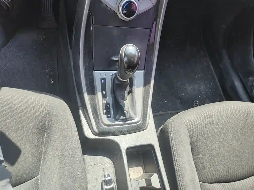 Hyundai Langdong 2016 1.6L Automatic Premium Edition