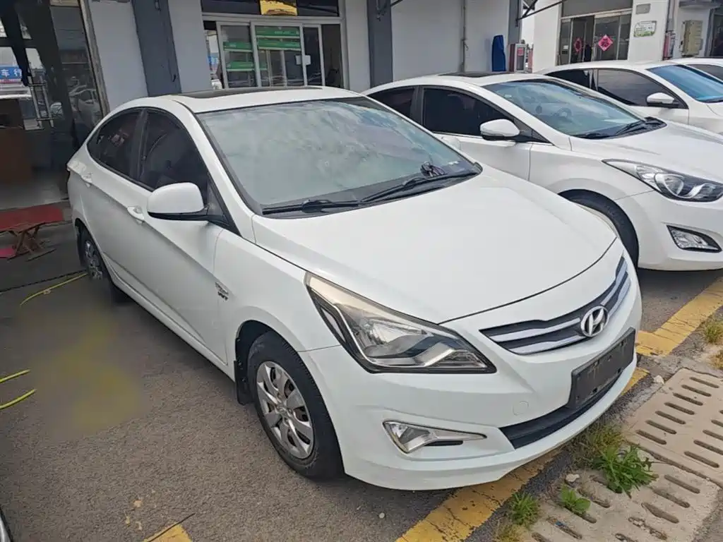 Hyundai Verna 2014 1.4L Manual Smart GLS