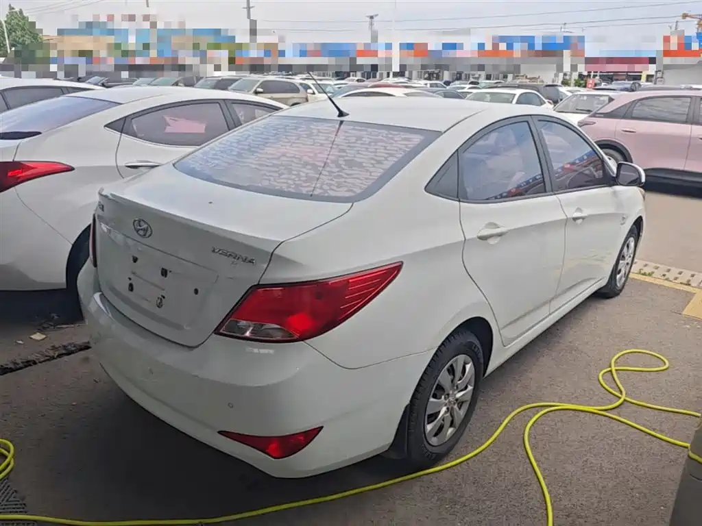 Hyundai Verna 2014 1.4L Manual Smart GLS