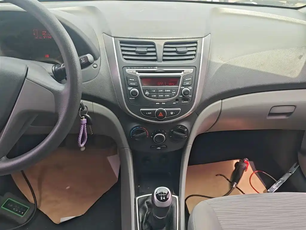 Hyundai Verna 2014 1.4L Manual Smart GLS