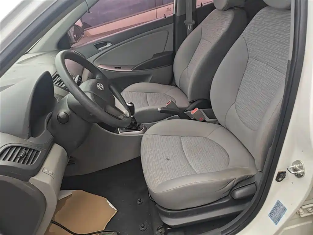 Hyundai Verna 2014 1.4L Manual Smart GLS