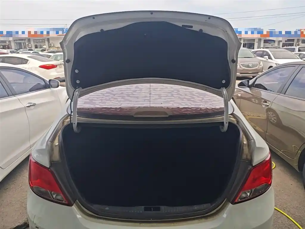 Hyundai Verna 2014 1.4L Manual Smart GLS