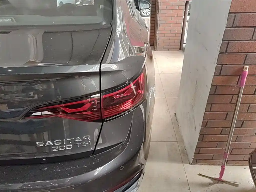 Volkswagen Sagitar 2023 Model Year 200TSI DSG Surpass Edition
