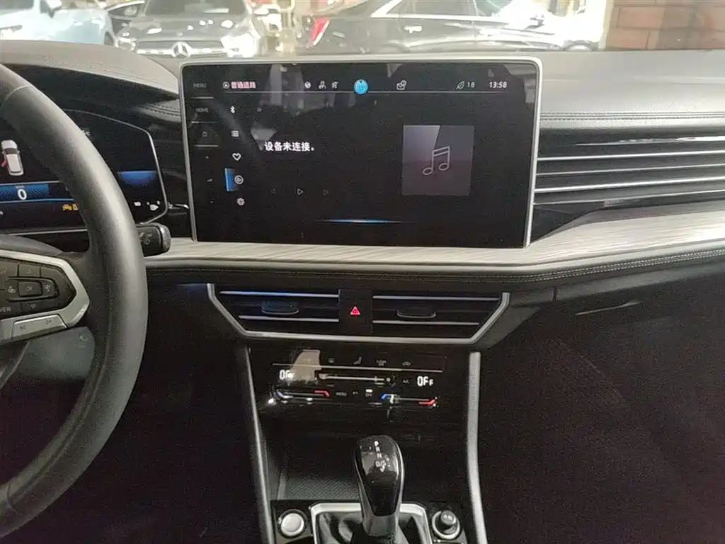 Volkswagen Sagitar 2023 Model Year 200TSI DSG Surpass Edition