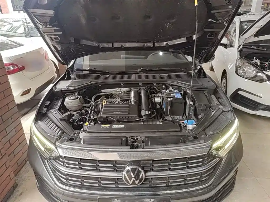 Volkswagen Sagitar 2023 Model Year 200TSI DSG Surpass Edition