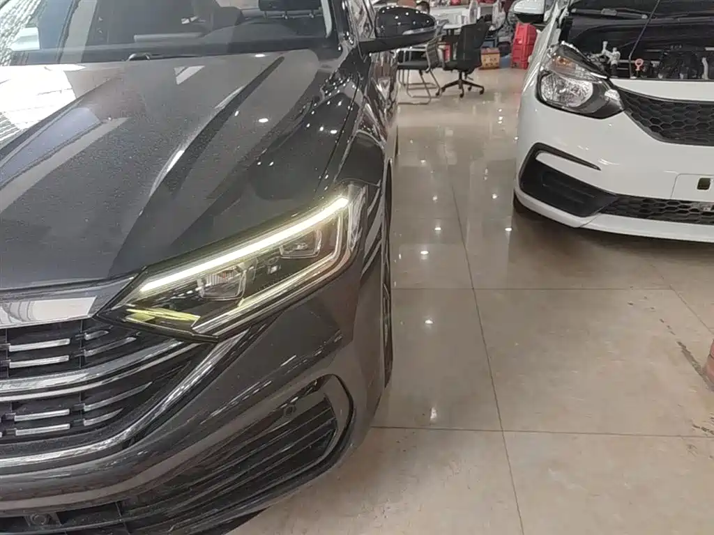 Volkswagen Sagitar 2023 Model Year 200TSI DSG Surpass Edition