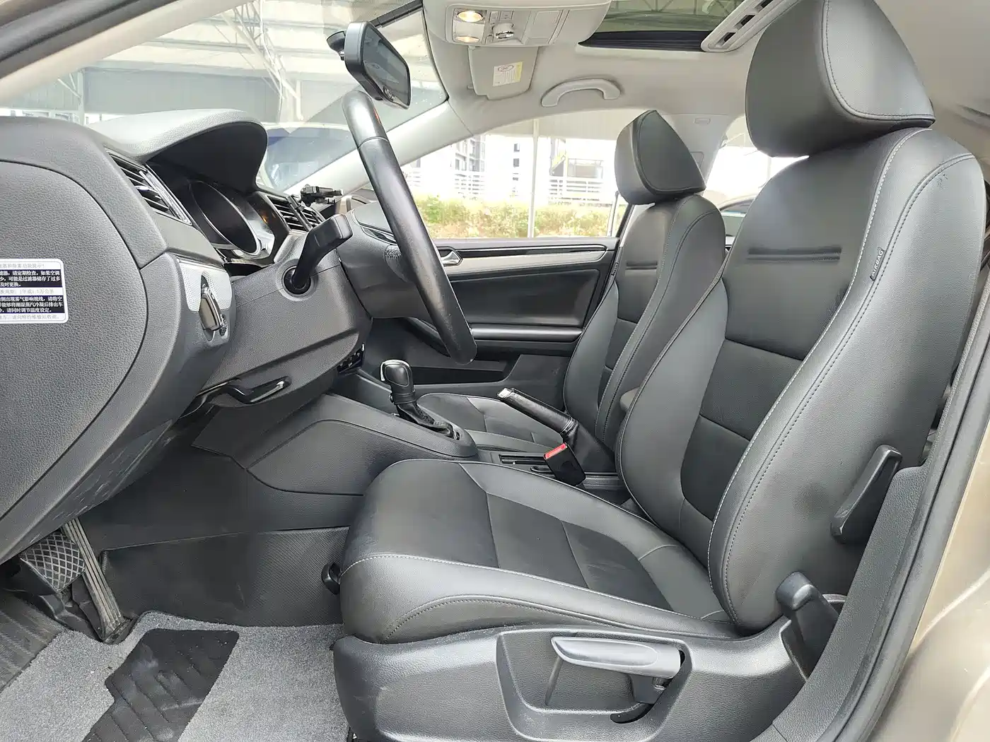 Volkswagen Sagitar 2017 1.6L Automatic Comfort