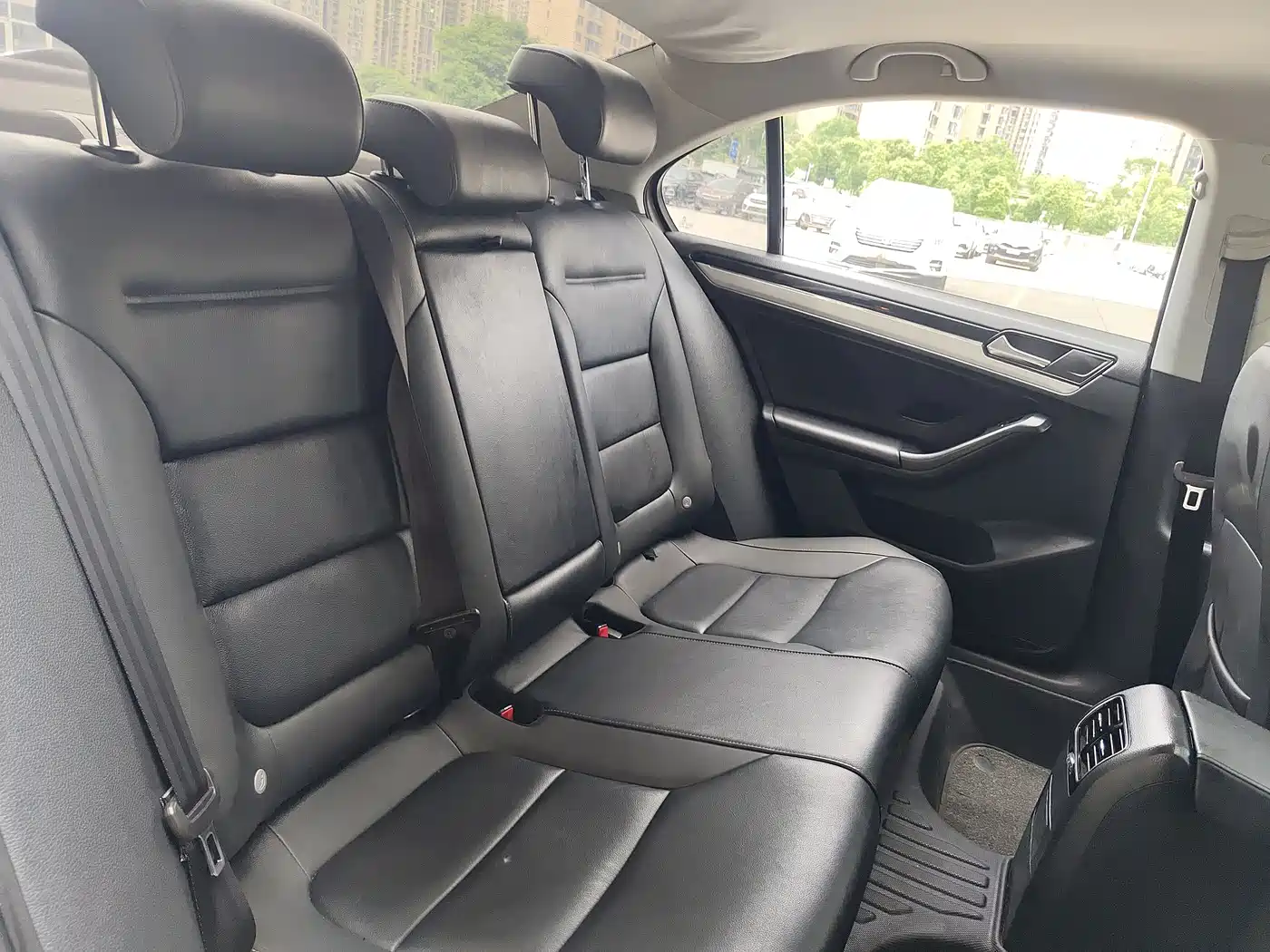 Volkswagen Sagitar 2017 1.6L Automatic Comfort