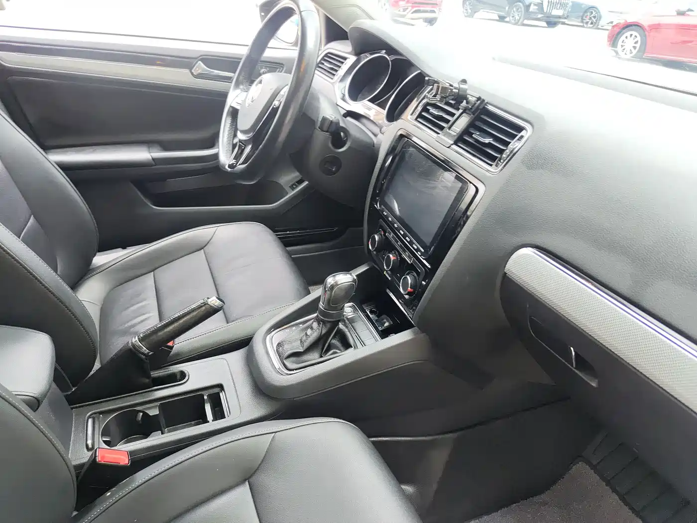 Volkswagen Sagitar 2017 1.6L Automatic Comfort