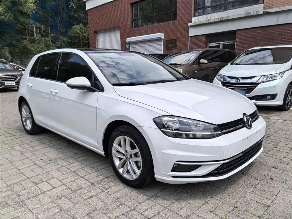Volkswagen Golf 2019 200TSI DSG Comfort Progressive China VI