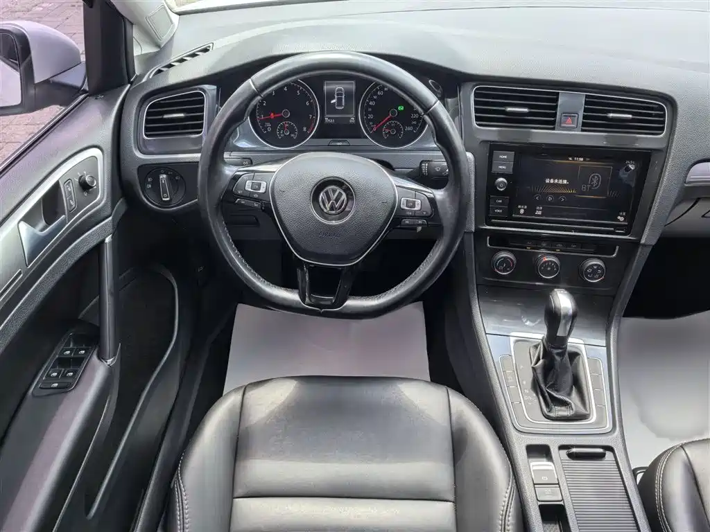 Volkswagen Golf 2019 200TSI DSG Comfort Progressive China VI