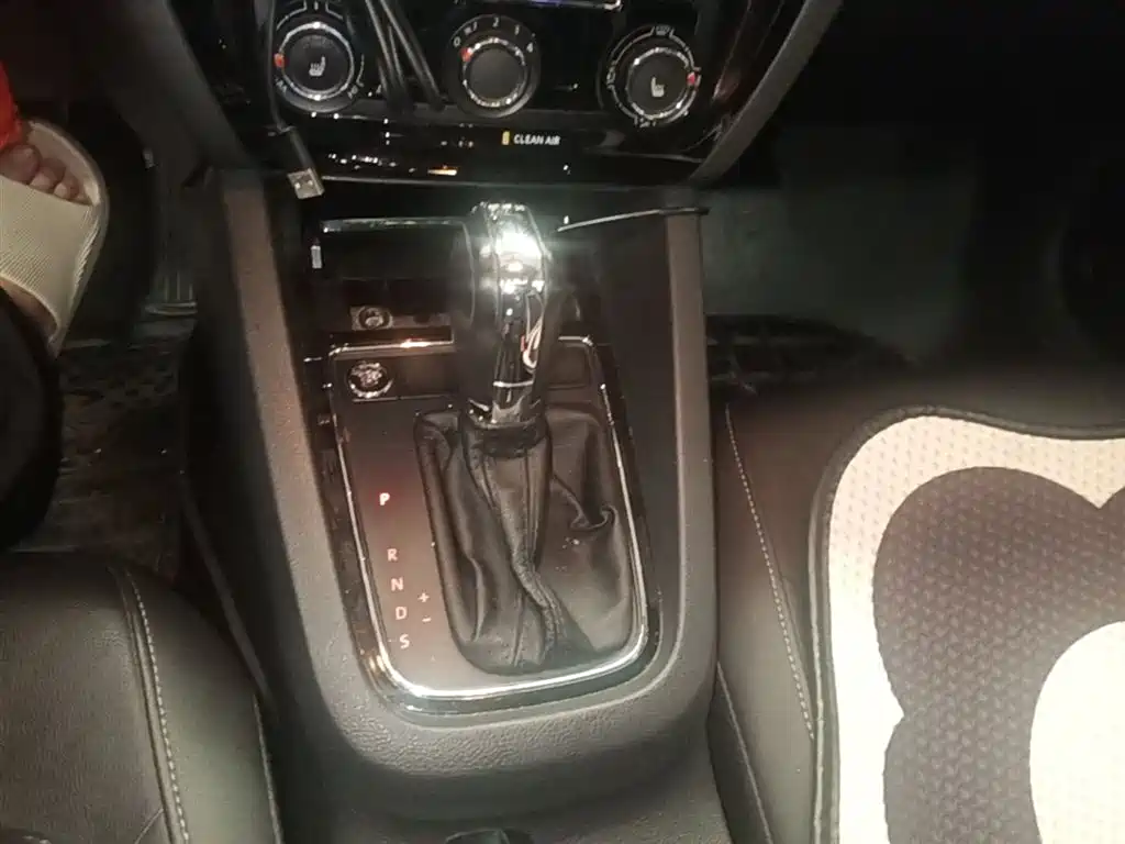 Volkswagen Sagitar 2017 180TSI Auto Exclusive Edition