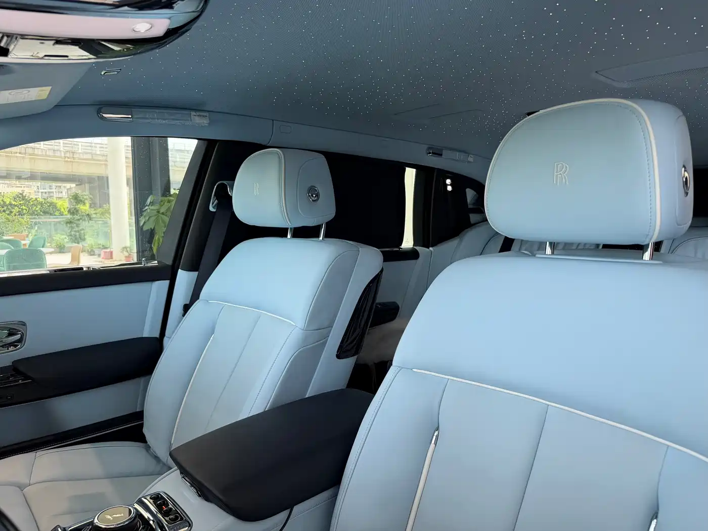 Rolls-Royce Phantom 2024 Long Wheelbase Series II
