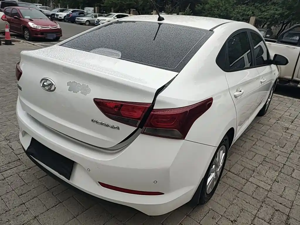 Hyundai Hyundai Verna 2016 1.4L Manual Cool Edition GLS