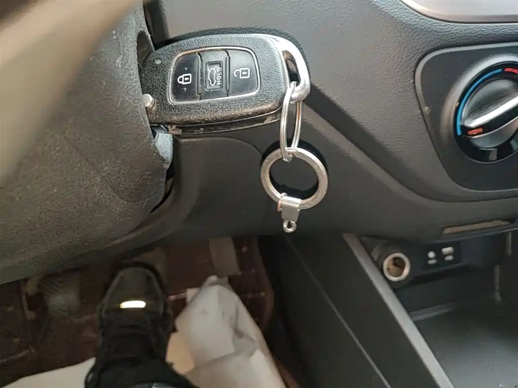 Hyundai Hyundai Verna 2016 1.4L Manual Cool Edition GLS
