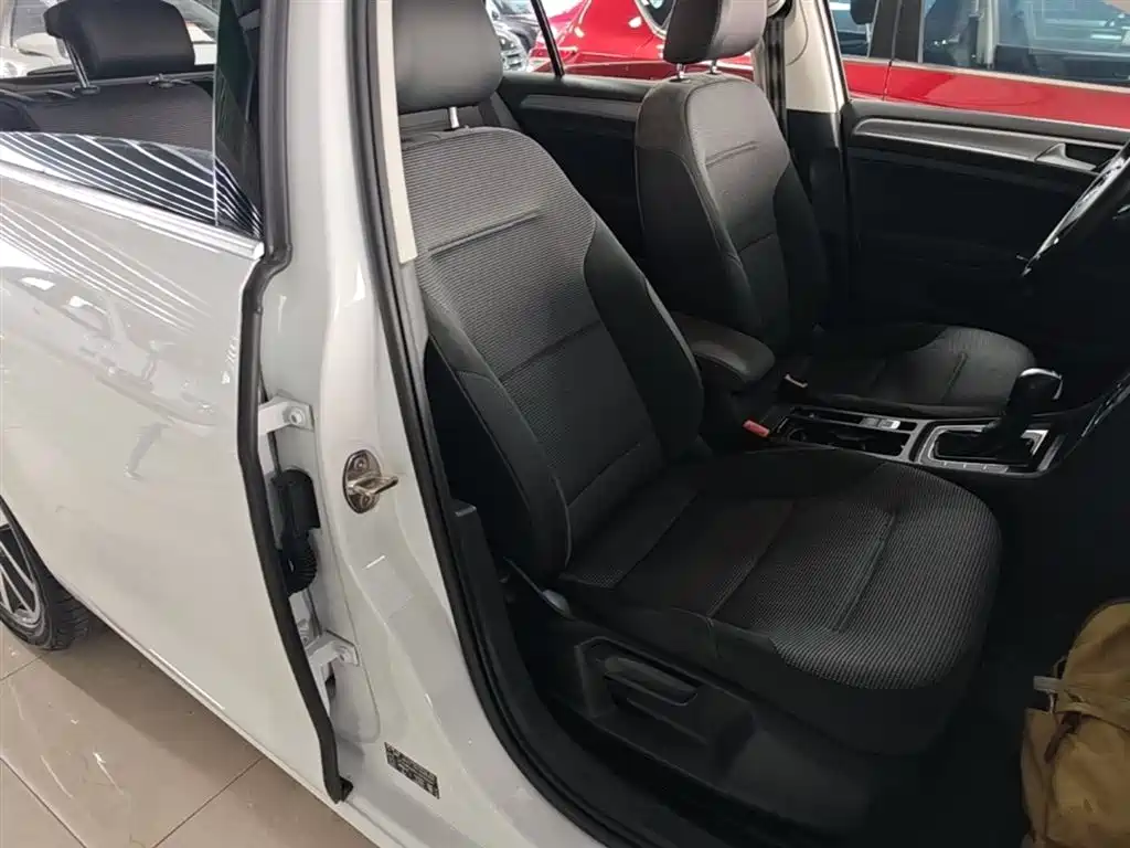 Volkswagen Golf 2020 280TSI DSG Comfort