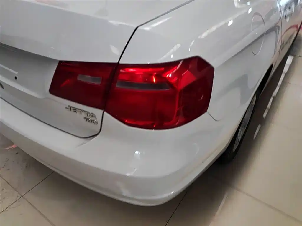 Volkswagen Jetta 2015 1.6L Manual Trend