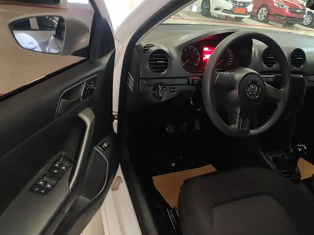 Volkswagen Jetta 2015 1.6L Manual Trend