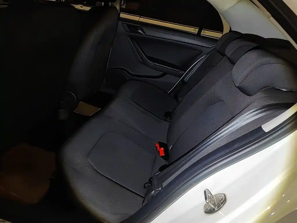 Volkswagen Jetta 2015 1.6L Manual Trend