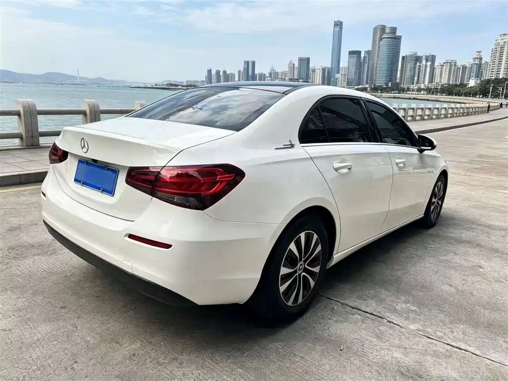 Mercedes-Benz Mercedes-Benz A-Class 2020 A 180 L