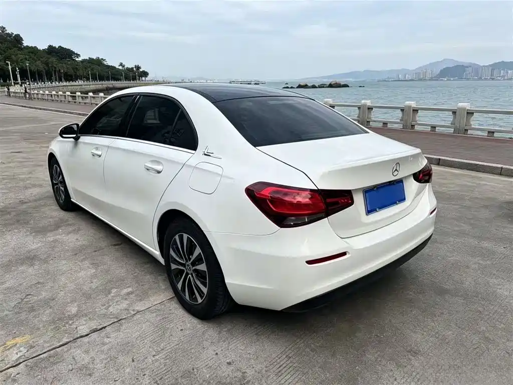 Mercedes-Benz Mercedes-Benz A-Class 2020 A 180 L