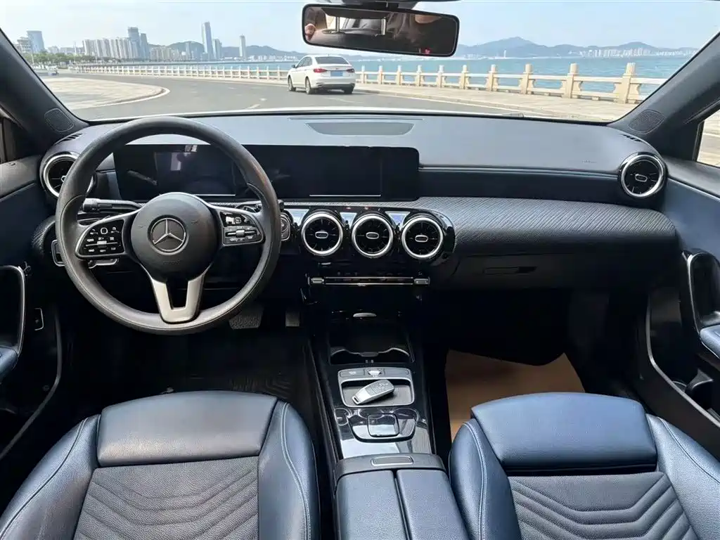 Mercedes-Benz Mercedes-Benz A-Class 2020 A 180 L