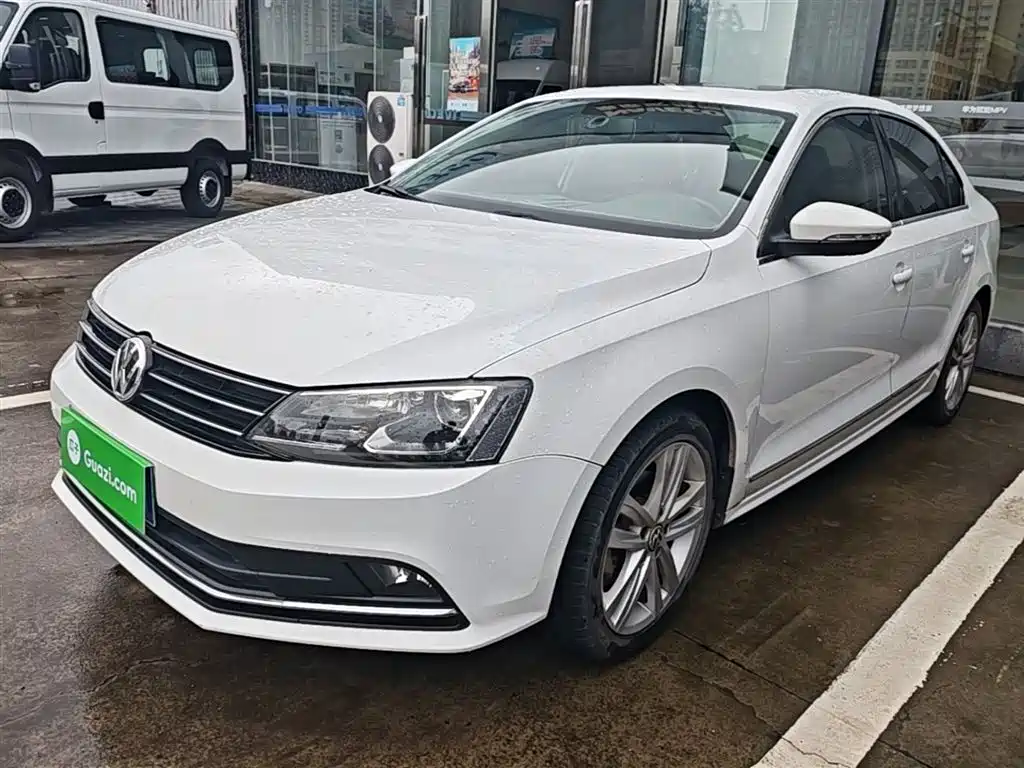 Volkswagen Sagitar 2015 230TSI Automatic Comfort