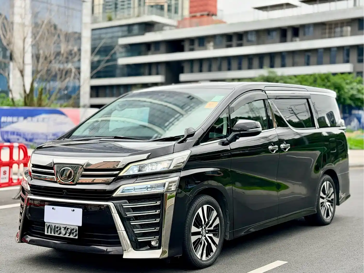 Toyota Vellfire 2019 Hybrid 2.5L HV Luxury Edition