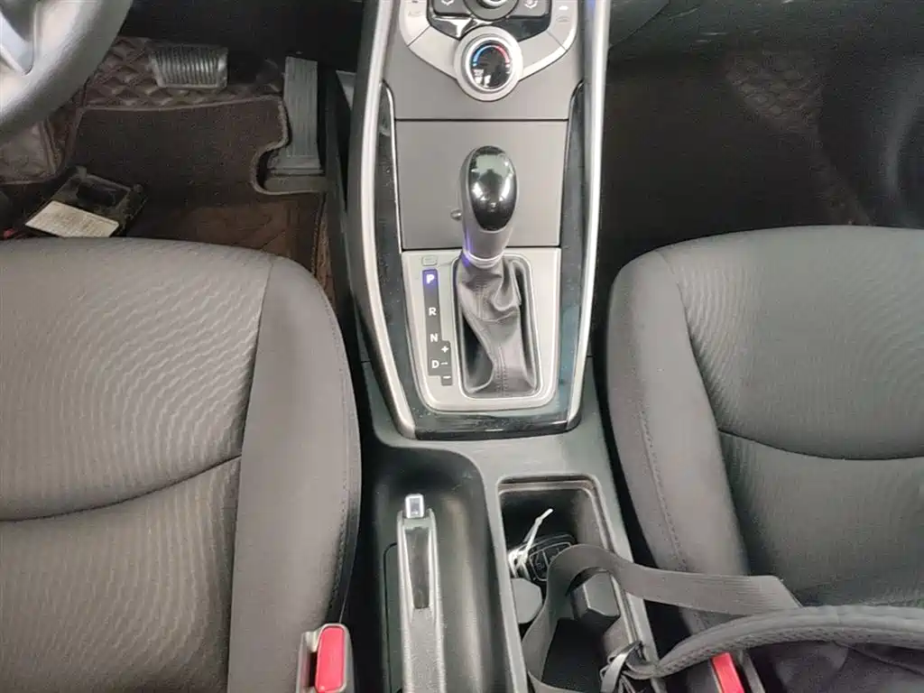 Hyundai Langdong 2016 1.6L Automatic Premium Edition