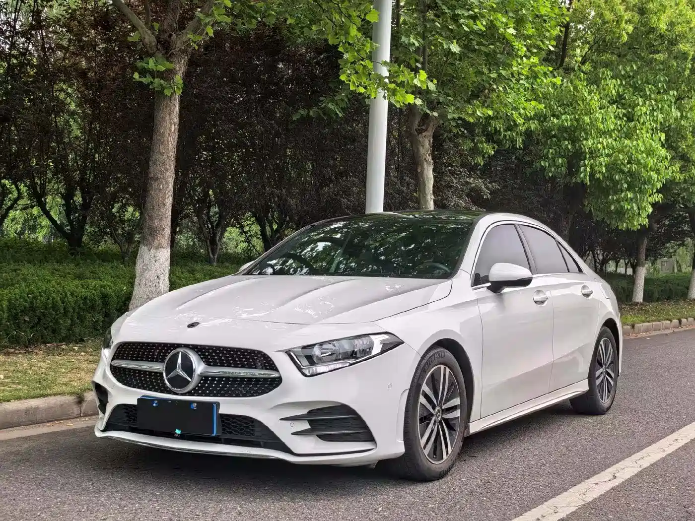 Mercedes-Benz Mercedes-Benz A-Class 2019 A 180 L Sport Sedan