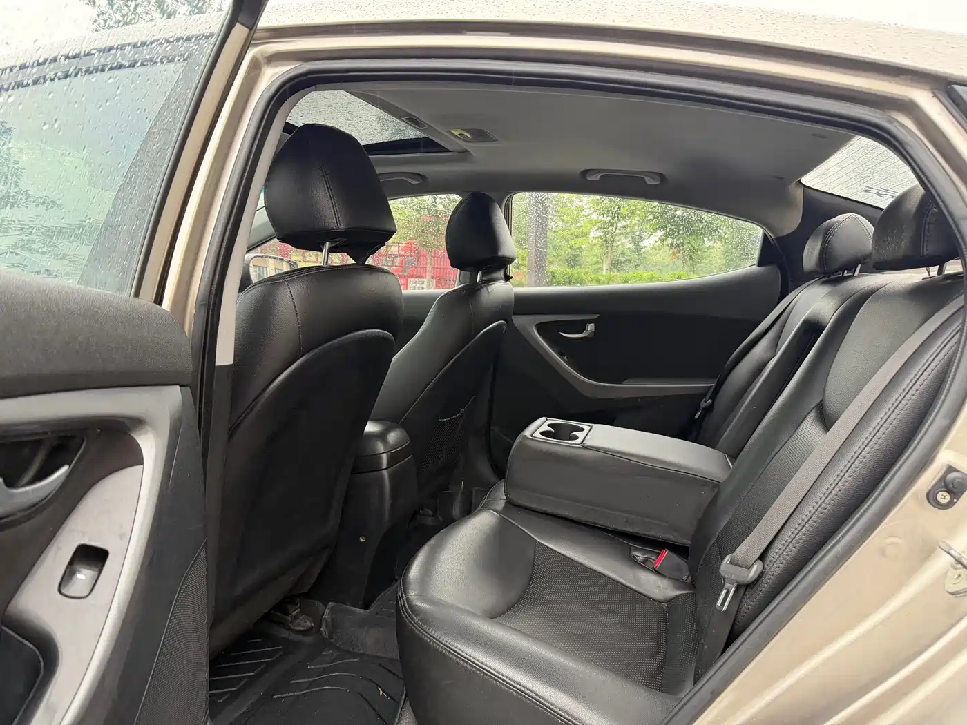 Hyundai Langdong 2015 1.6L Auto Premium