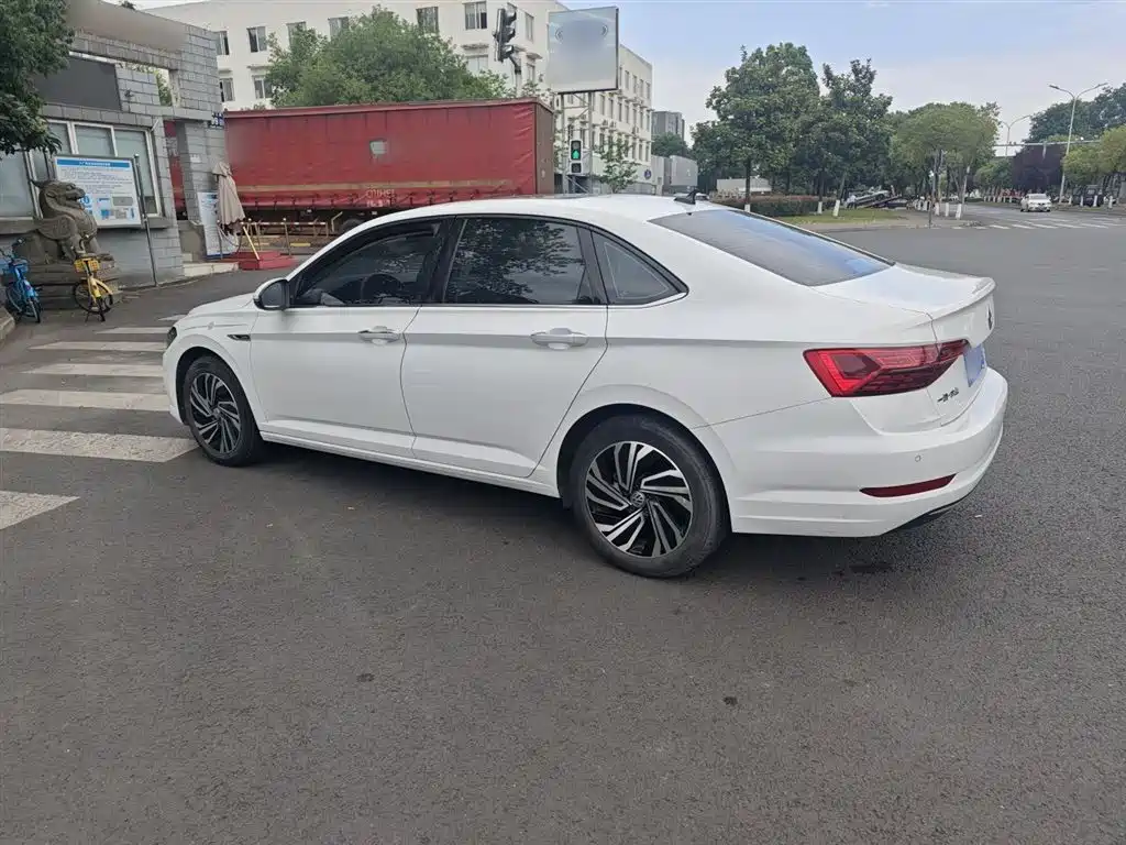 Volkswagen Sagitar 2021 280TSI DSG Surpassing Edition