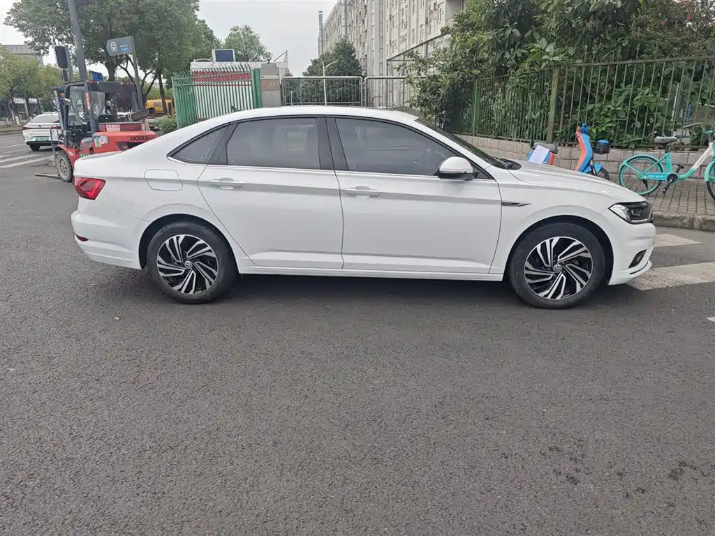 Volkswagen Sagitar 2021 280TSI DSG Surpassing Edition