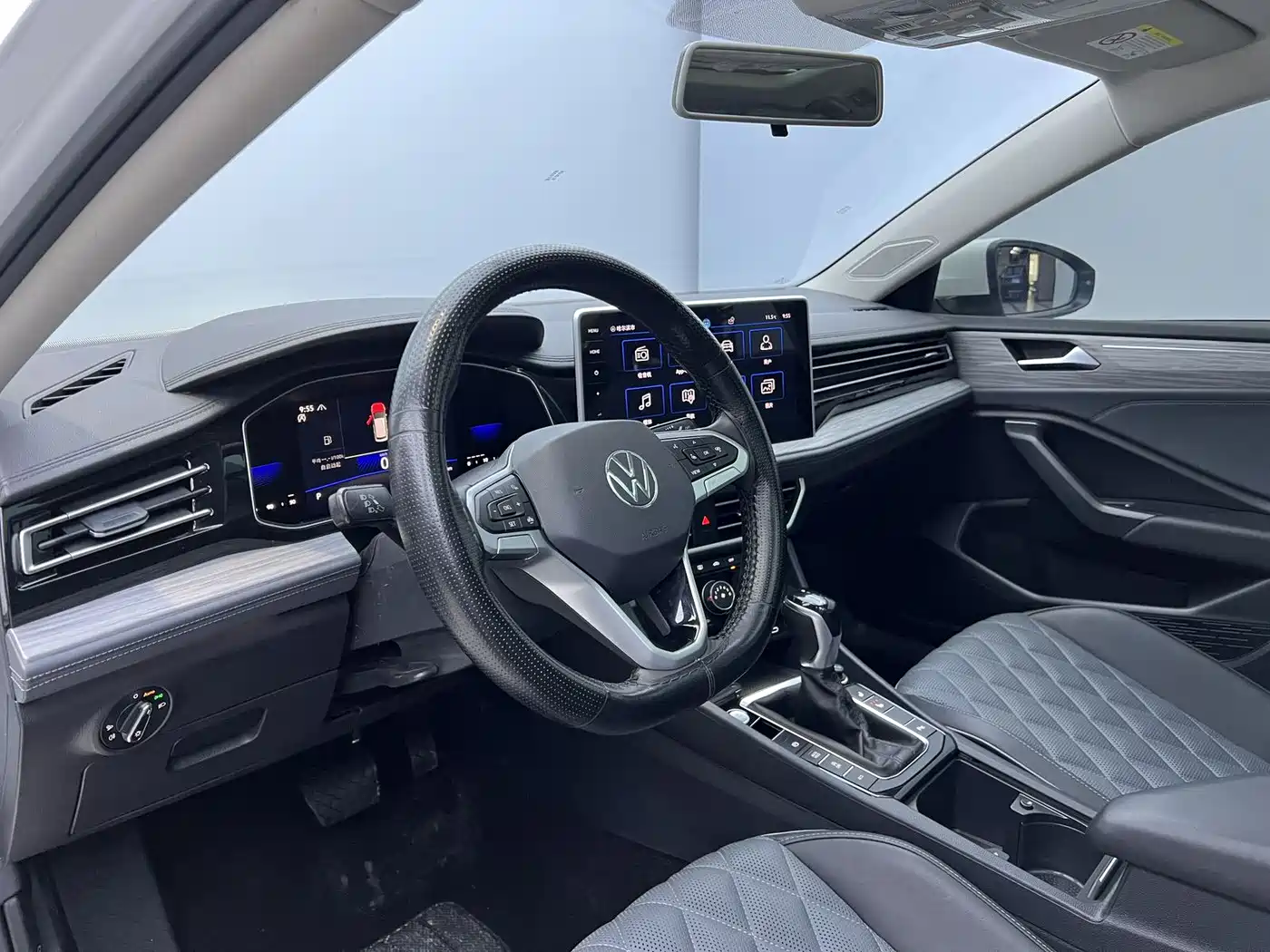 Volkswagen Sagitar 2023 280TSI DSG Beyond Lite