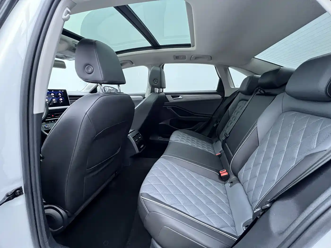 Volkswagen Sagitar 2023 280TSI DSG Beyond Lite