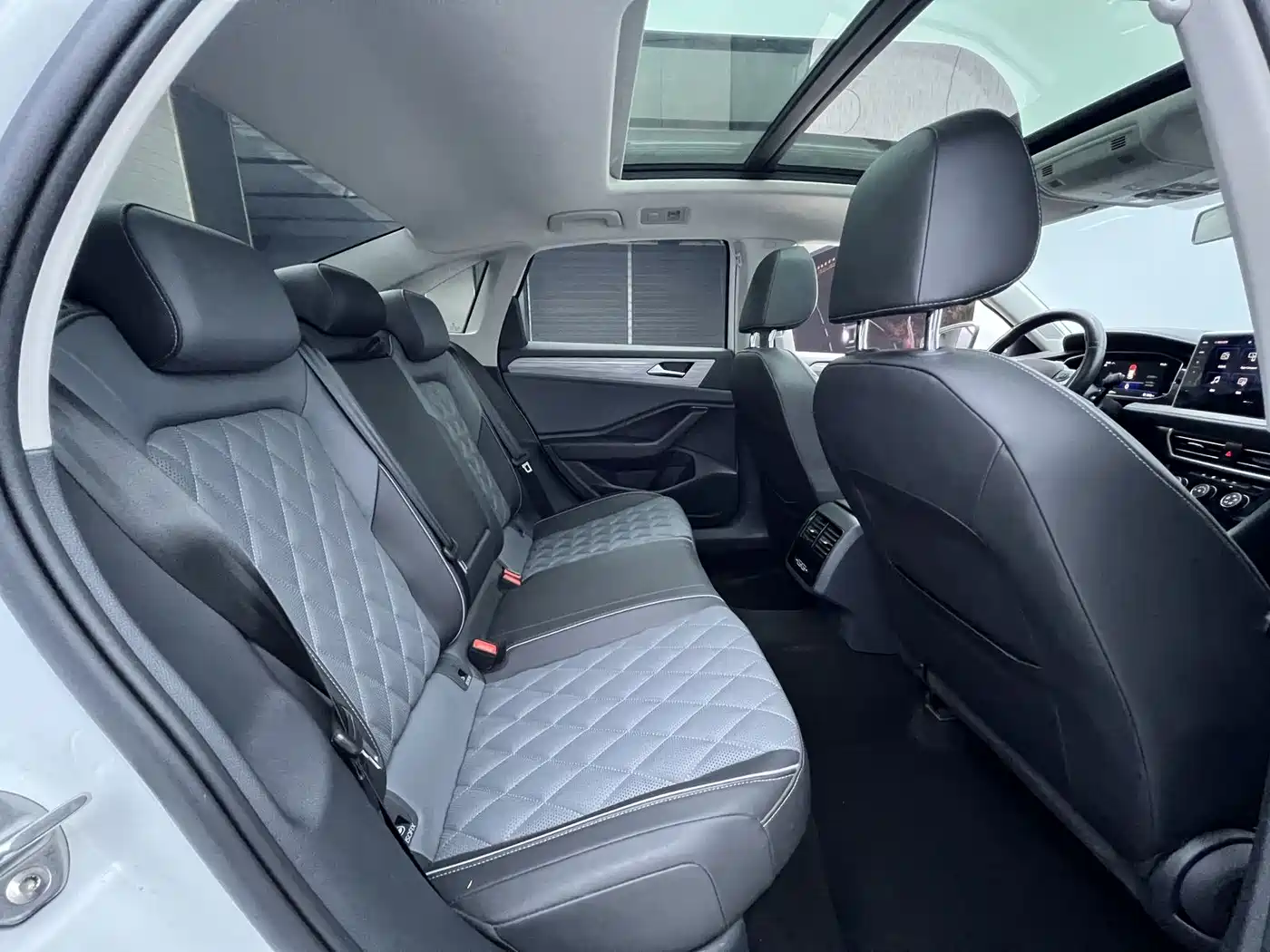 Volkswagen Sagitar 2023 280TSI DSG Beyond Lite