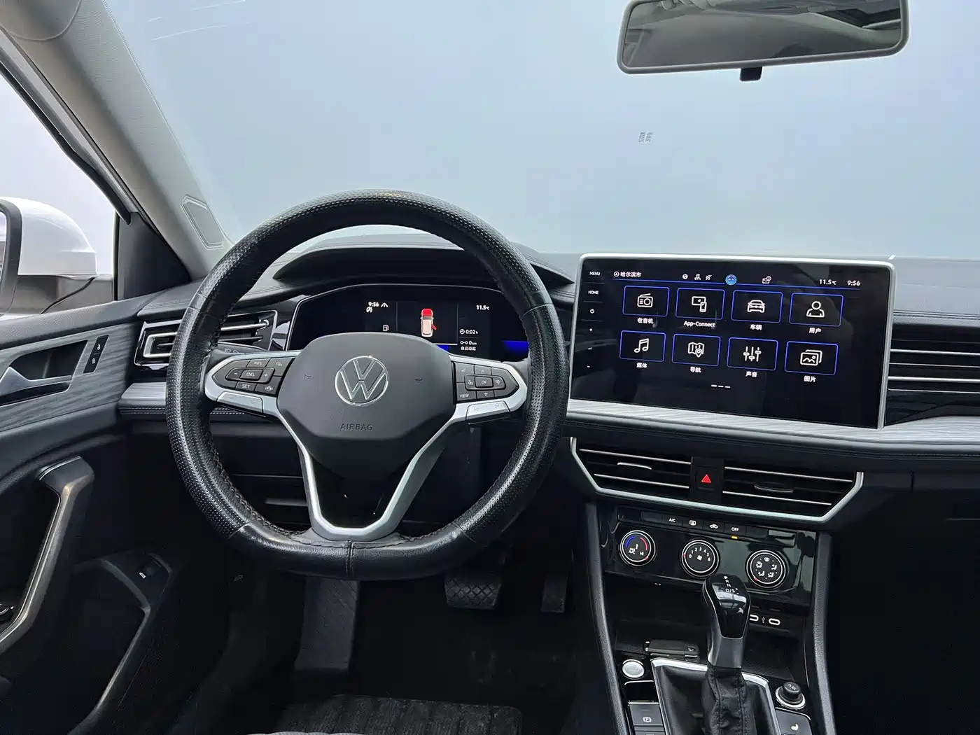 Volkswagen Sagitar 2023 280TSI DSG Beyond Lite
