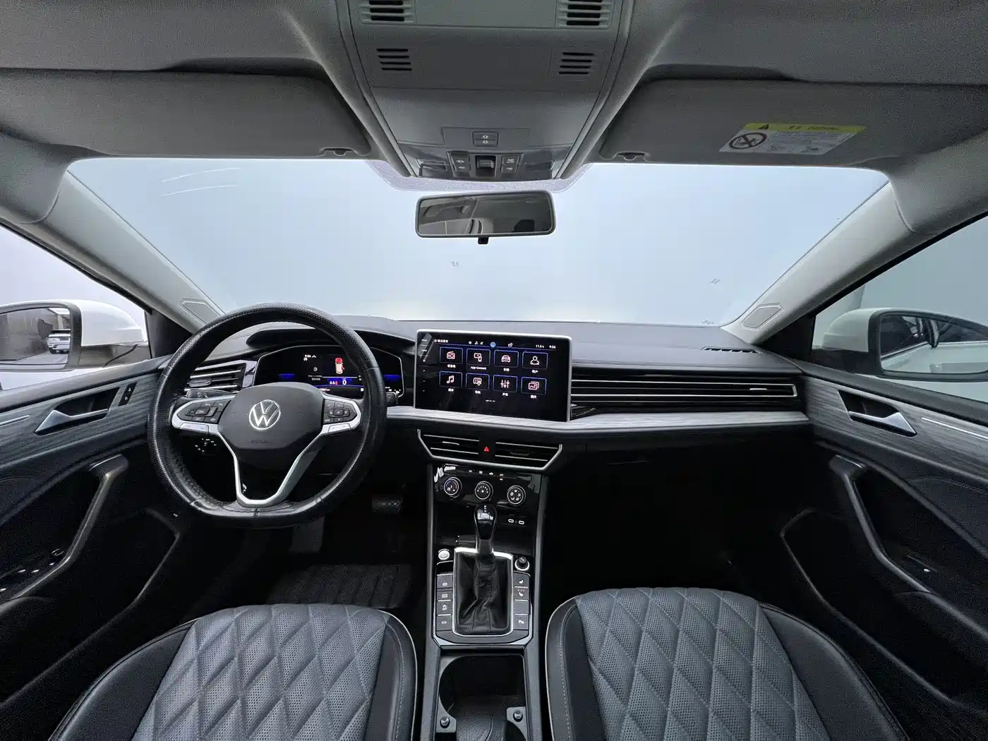Volkswagen Sagitar 2023 280TSI DSG Beyond Lite