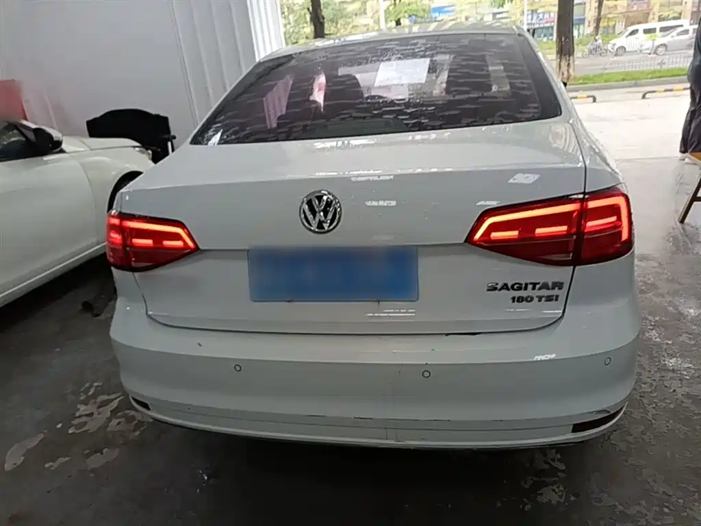 Volkswagen Sagitar 2017 180TSI Auto Exclusive Edition