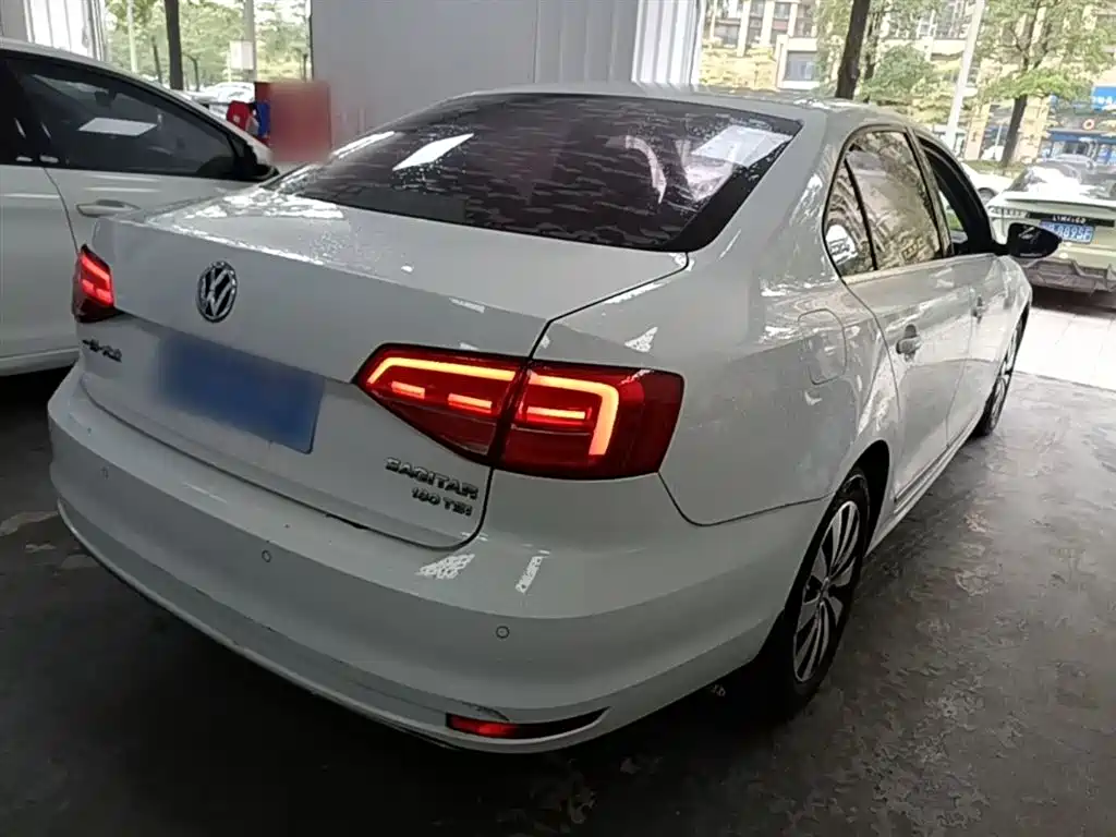 Volkswagen Sagitar 2017 180TSI Auto Exclusive Edition